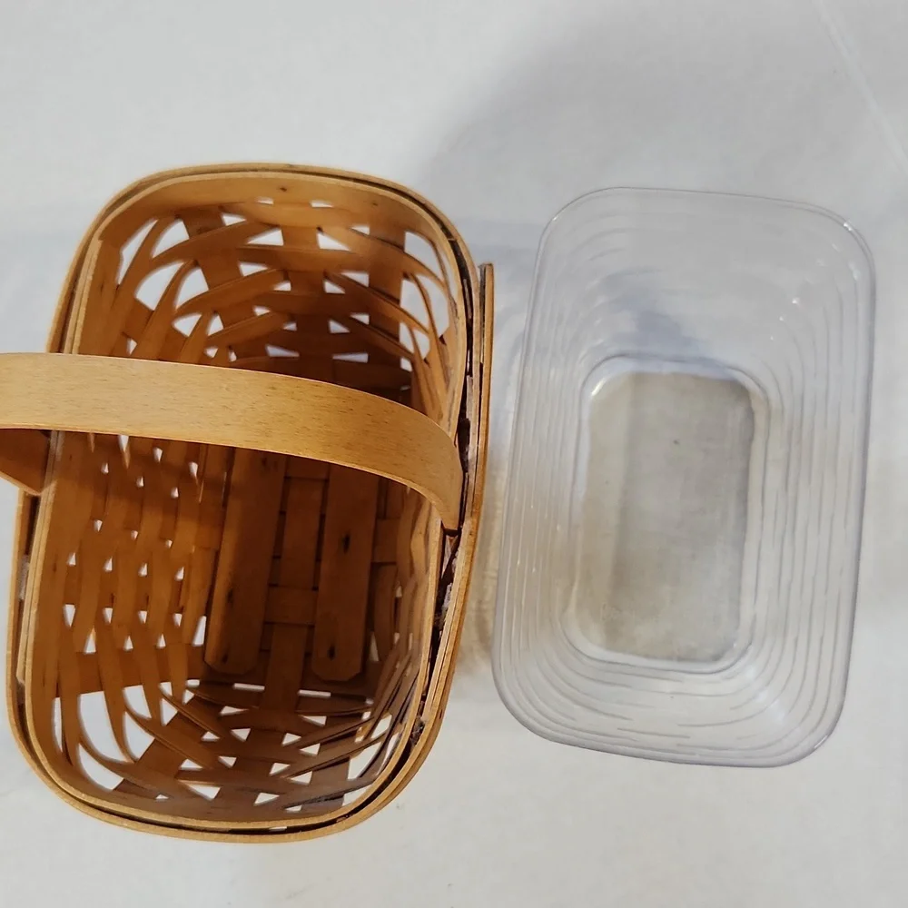 Vintage 2001 Longaberger Basket with Plastic Insert